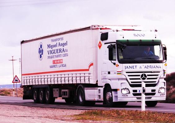 Transportes Miguel Ángel Viguera S.A. camion blanco